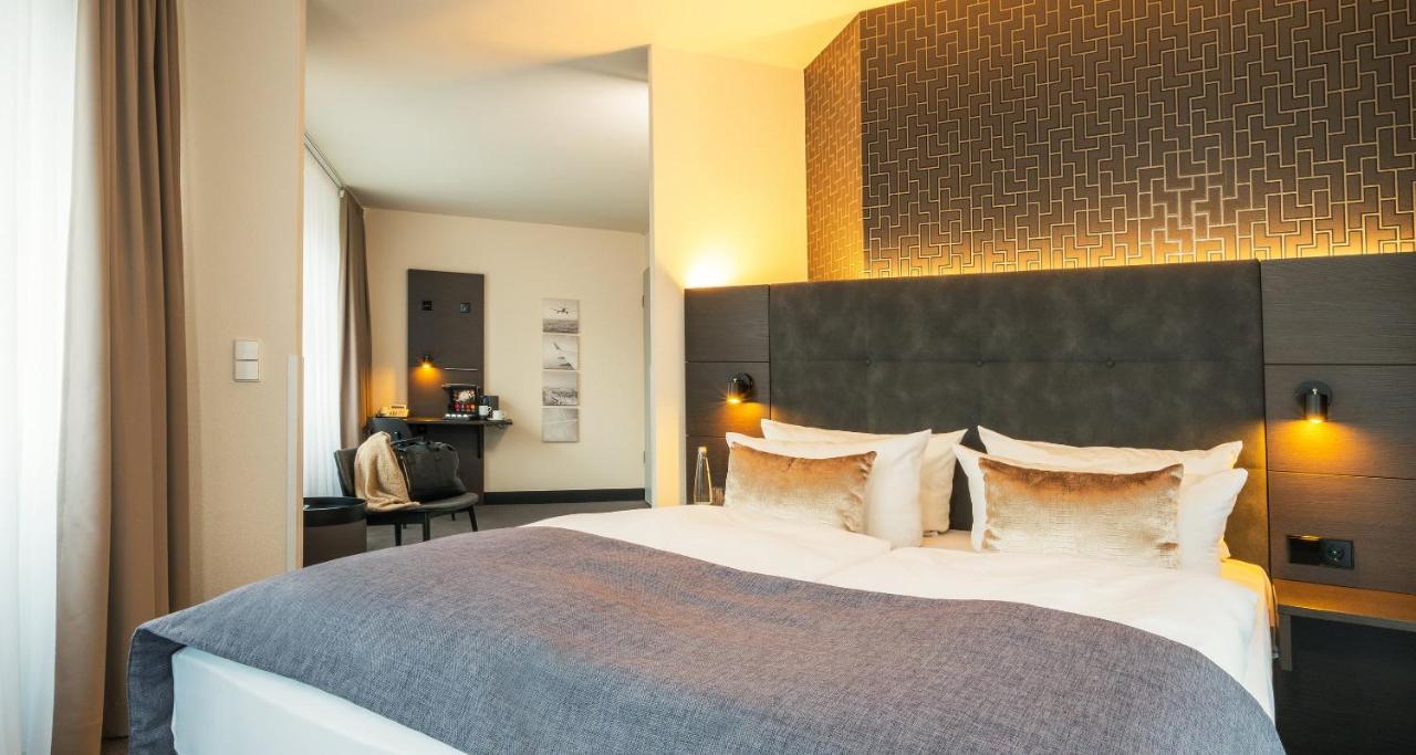 Victor'S Residenz-Hotel Berlin Tegel Экстерьер фото