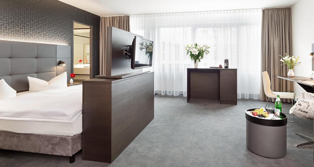 Victor'S Residenz-Hotel Berlin Tegel Экстерьер фото