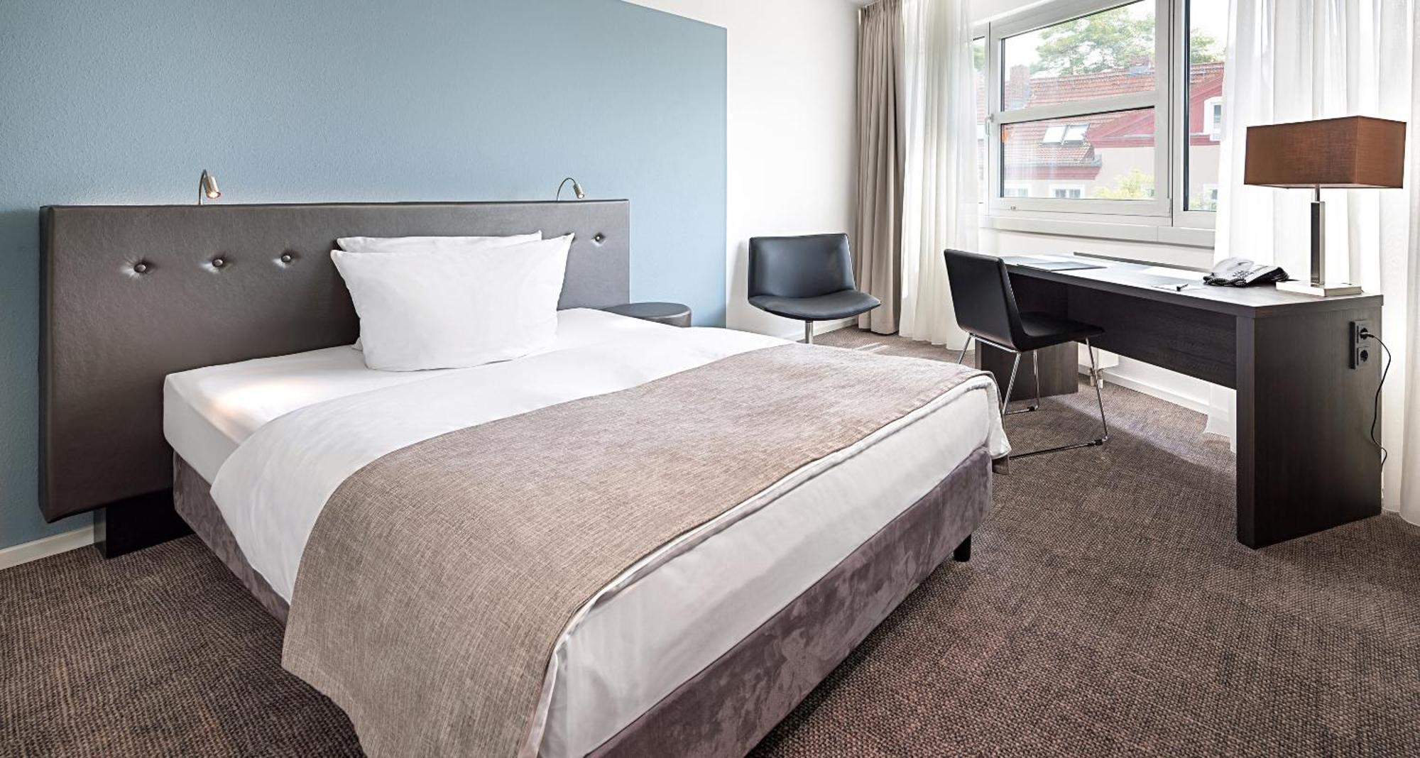 Victor'S Residenz-Hotel Berlin Tegel Экстерьер фото