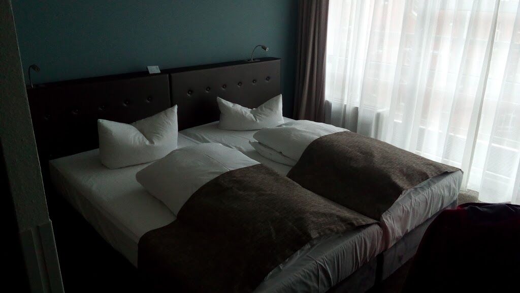 Victor'S Residenz-Hotel Berlin Tegel Экстерьер фото