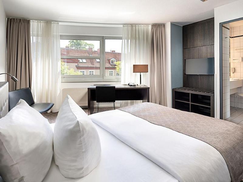 Victor'S Residenz-Hotel Berlin Tegel Экстерьер фото